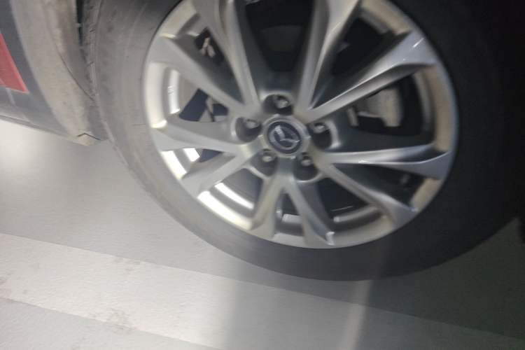 Used Mazda CX-4 2018 2.0L Automatic Two-Wheel Drive Blue Sky Dynamic Version China V Standard Right Front Wheel Hub