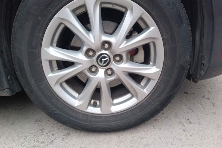 Used Mazda CX-4 2018 2.0L Automatic 2WD ZhiLing Tech Edition China V Standard Right Front Wheel Hub
