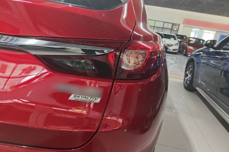 Used Mazda CX-4 2018 2.0L Automatic Two-Wheel Drive Blue Sky Dynamic Version China V Standard Right Rear Taillight