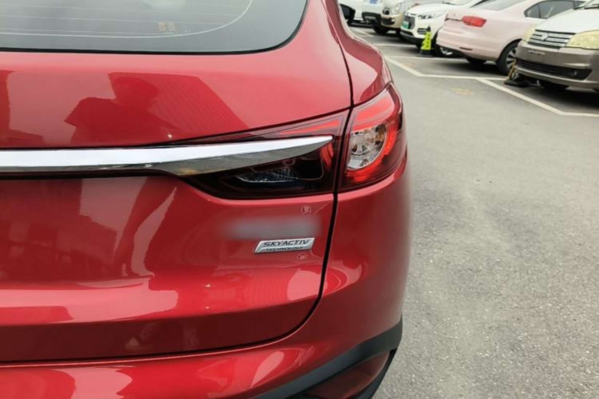 Used Mazda CX-4 2018 2.0L Automatic Two-Wheel Drive Blue Sky Dynamic Version China V Standard Right Rear Taillight