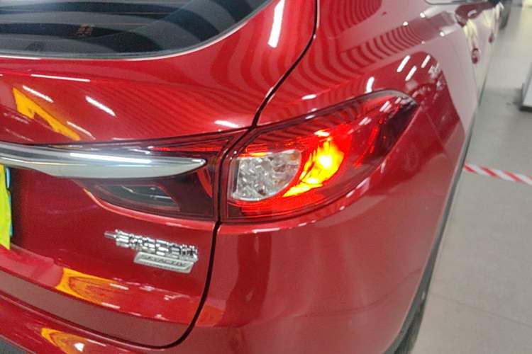 Used Mazda CX-4 2018 2.0L Automatic Two-Wheel Drive Blue Sky Premium Upgrade Version China V Standard Right Rear Taillight