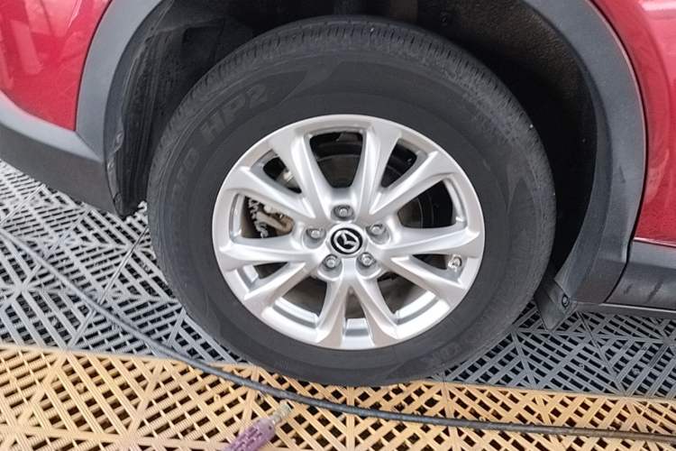 Used Mazda CX-4 2018 2.0L Automatic Two-Wheel Drive Blue Sky Exploration Version China V Standard Right Rear Wheel Hub