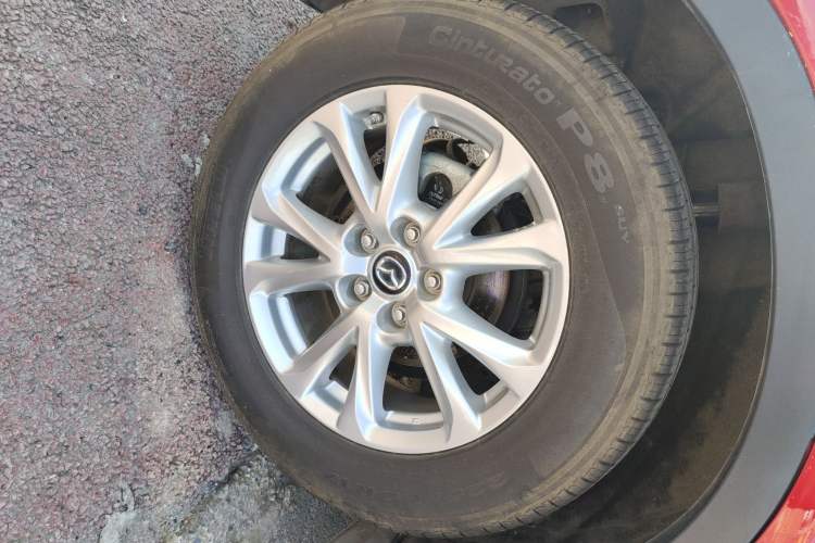 Used Mazda CX-4 2018 2.0L Automatic Two-Wheel Drive Blue Sky Exploration Version China V Standard Right Rear Wheel Hub