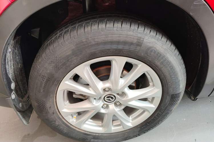 Used Mazda CX-4 2018 2.0L Automatic Two-Wheel Drive Blue Sky Exploration Version China V Standard Right Rear Wheel Hub