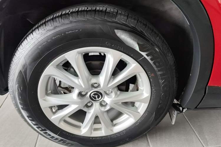 Used Mazda CX-4 2018 2.0L Automatic Two-Wheel Drive Blue Sky Luxury Edition Right Rear Wheel Hub
