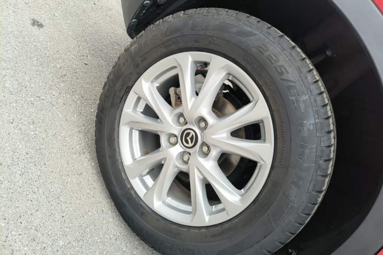 Used Mazda CX-4 2018 2.0L Automatic Two-Wheel Drive Blue Sky Dynamic Version China V Standard Right Rear Wheel Hub