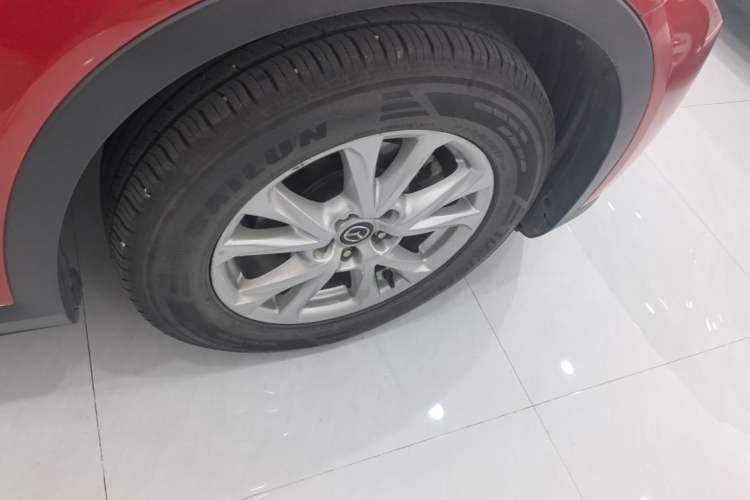 Used Mazda CX-4 2018 2.0L Automatic Two-Wheel Drive Blue Sky Dynamic Version China VI Standard Right Rear Wheel Hub