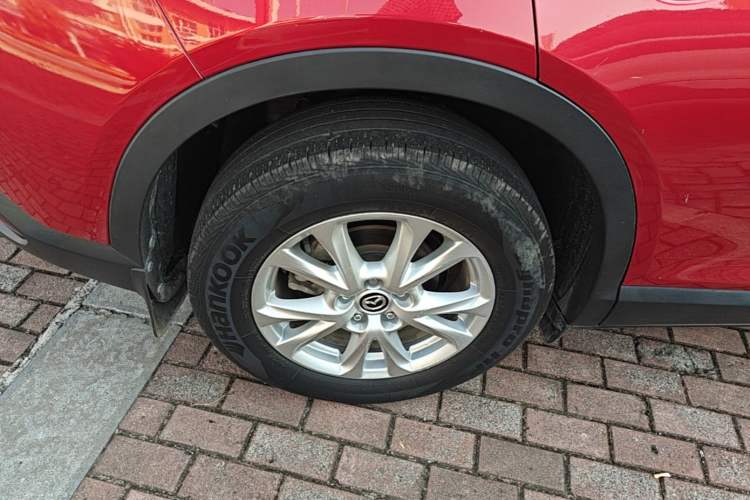 Used Mazda CX-4 2018 2.0L Automatic Two-Wheel Drive Blue Sky Dynamic Version China V Standard Right Rear Wheel Hub