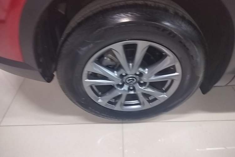 Used Mazda CX-4 2018 2.0L Automatic Two-Wheel Drive Blue Sky Premium Upgrade Version China VI Standard Right Rear Wheel Hub