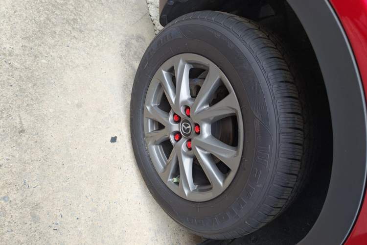Used Mazda CX-4 2018 2.0L Automatic Two-Wheel Drive Blue Sky Premium Upgrade Version China VI Standard Right Rear Wheel Hub