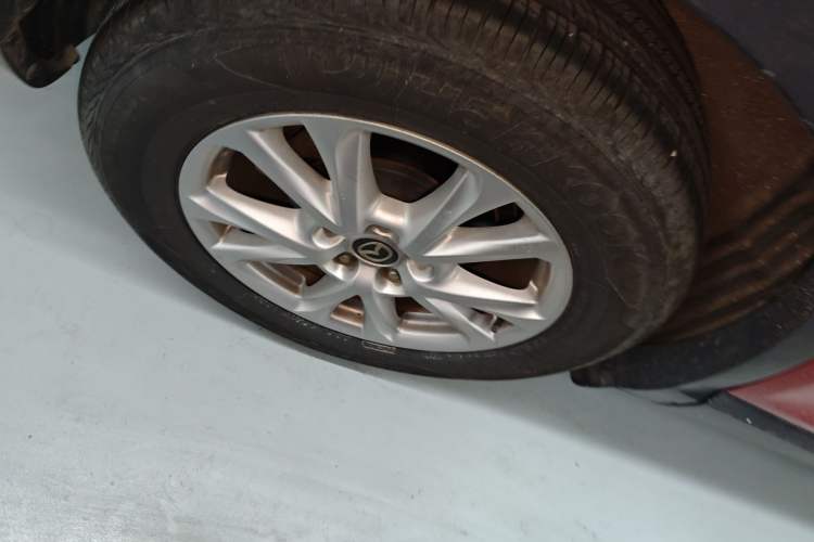 Used Mazda CX-4 2018 2.0L Automatic Two-Wheel Drive Blue Sky Luxury Edition Right Rear Wheel Hub