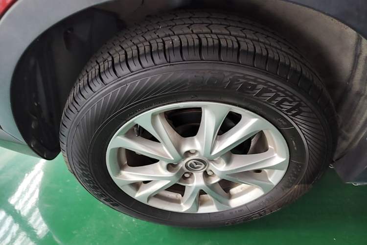 Used Mazda CX-4 2018 2.0L Automatic Two-Wheel Drive Blue Sky Luxury Edition Right Rear Wheel Hub