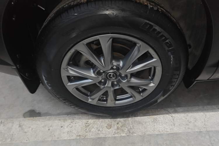 Used Mazda CX-4 2018 2.0L Automatic Two-Wheel Drive Blue Sky Premium Upgrade Version China VI Standard Right Rear Wheel Hub