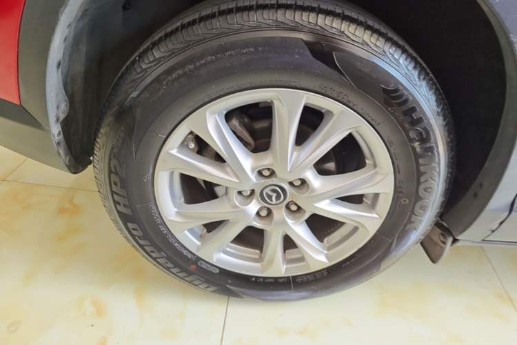 Used Mazda CX-4 2018 2.0L Automatic Two-Wheel Drive Blue Sky Dynamic Version China V Standard Right Rear Wheel Hub