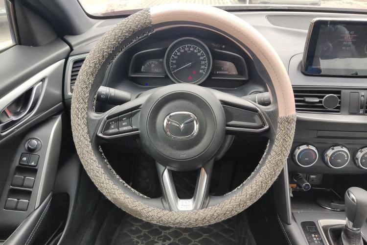 Used Mazda CX-4 2018 2.0L Automatic Two-Wheel Drive Blue Sky Dynamic Version China V Standard Steering Wheel