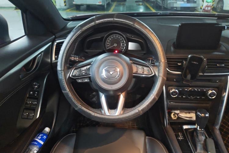 Used Mazda CX-4 2018 2.5L Automatic 4x4 Sky Blue Passion Tech Limited Edition Steering Wheel