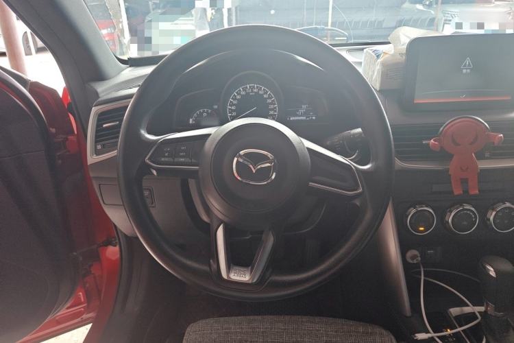 Used Mazda CX-4 2018 2.0L Automatic Two-Wheel Drive Blue Sky Dynamic Version China VI Standard Steering Wheel