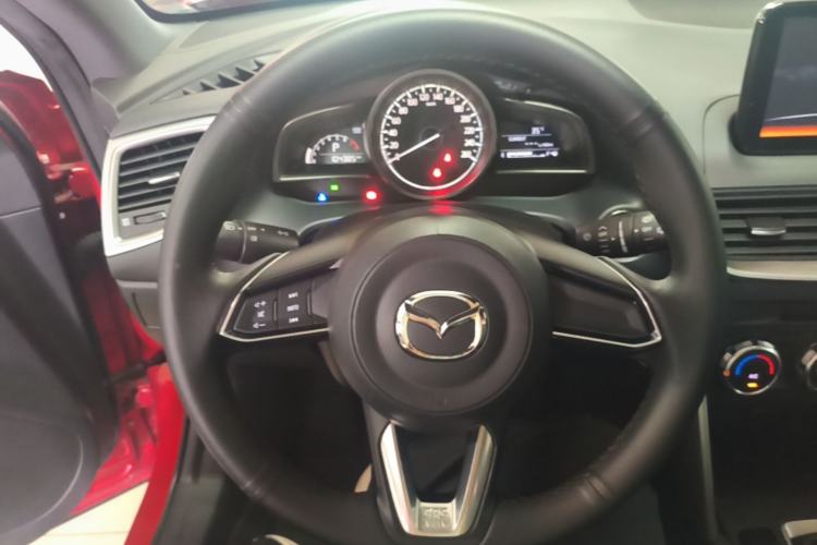 Used Mazda CX-4 2018 2.0L Automatic Two-Wheel Drive Blue Sky Dynamic Version China V Standard Steering Wheel
