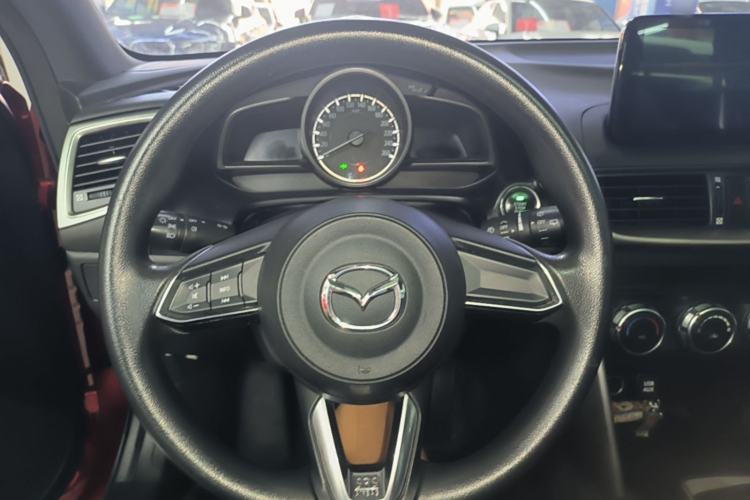 Used Mazda CX-4 2018 2.0L Automatic Two-Wheel Drive Blue Sky Dynamic Version China VI Standard Steering Wheel