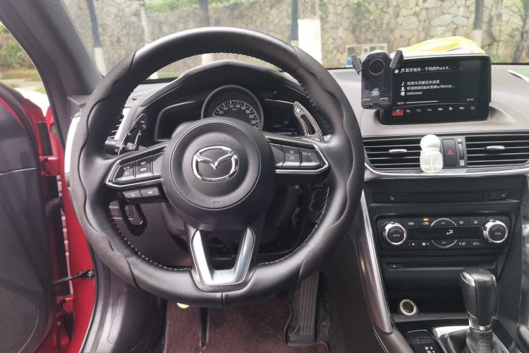 Used Mazda CX-4 2018 2.5L Automatic 4x4 Sky Passion Edition China VI Standard Steering Wheel