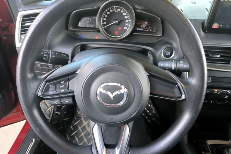 Used Mazda CX-4 2018 2.0L Automatic Two-Wheel Drive Blue Sky Exploration Version China V Standard Steering Wheel