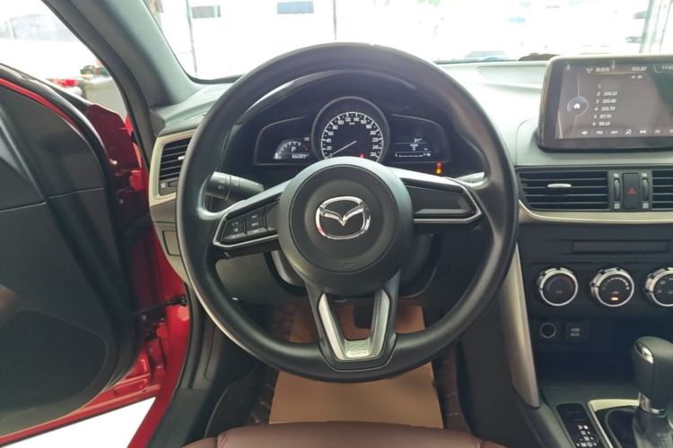 Used Mazda CX-4 2018 2.0L Automatic Two-Wheel Drive Blue Sky Dynamic Version China V Standard Steering Wheel