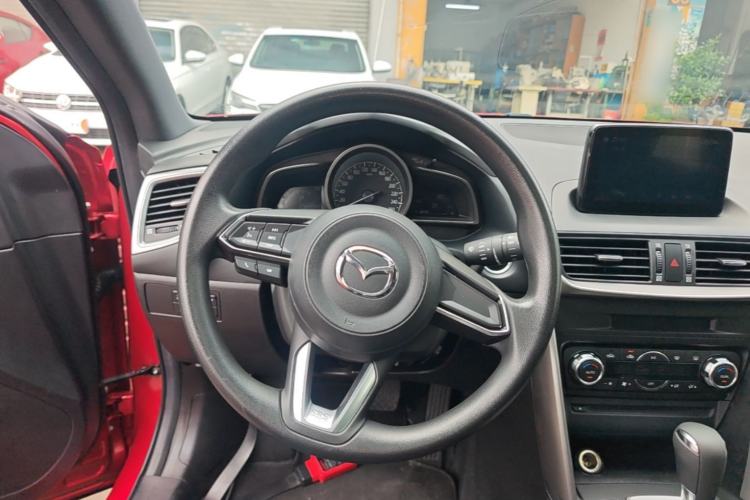 Used Mazda CX-4 2018 2.0L Automatic Two-Wheel Drive Blue Sky Exploration Version China V Standard Steering Wheel