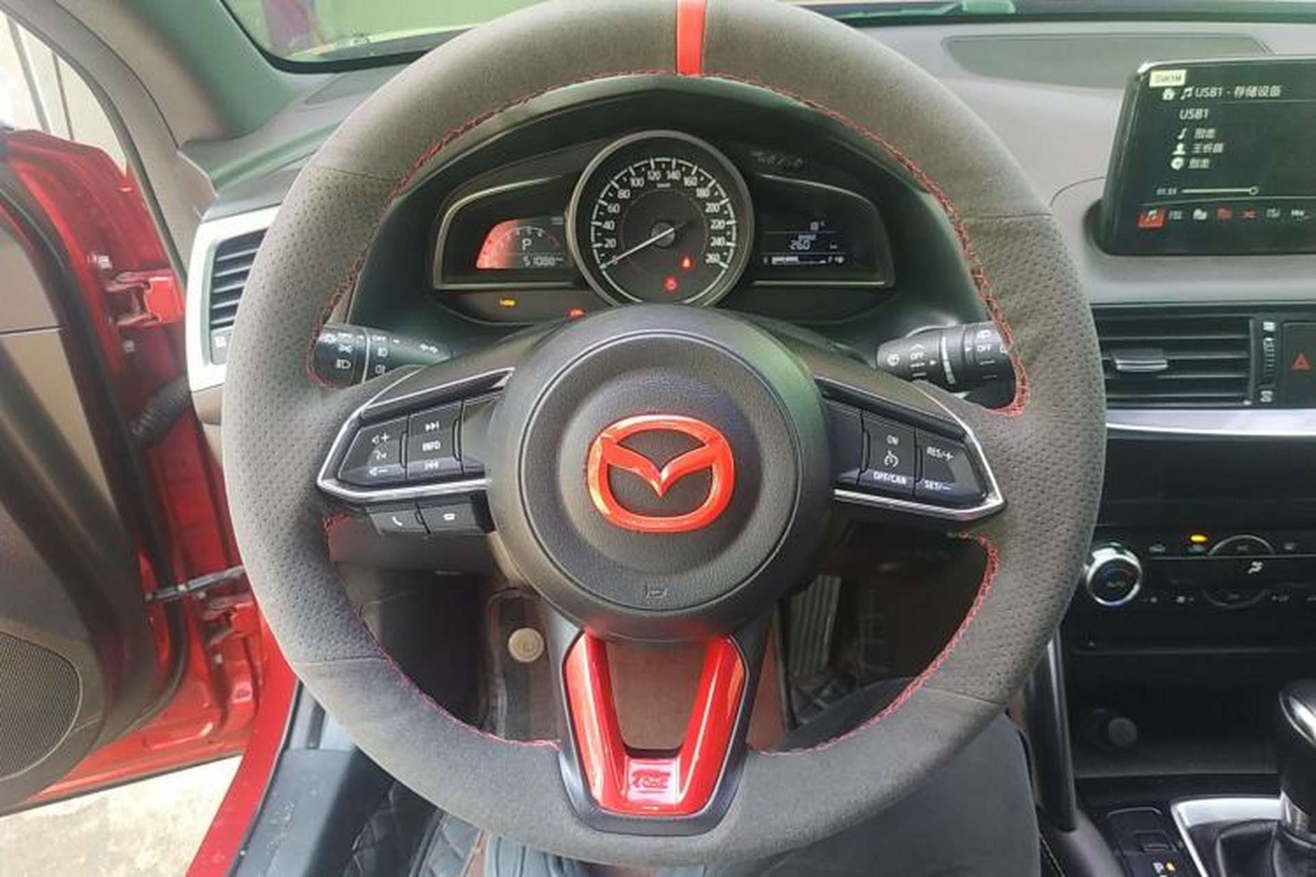 Used Mazda CX-4 2018 2.0L Automatic Two-Wheel Drive Blue Sky Premium Tech Limited Edition Steering Wheel