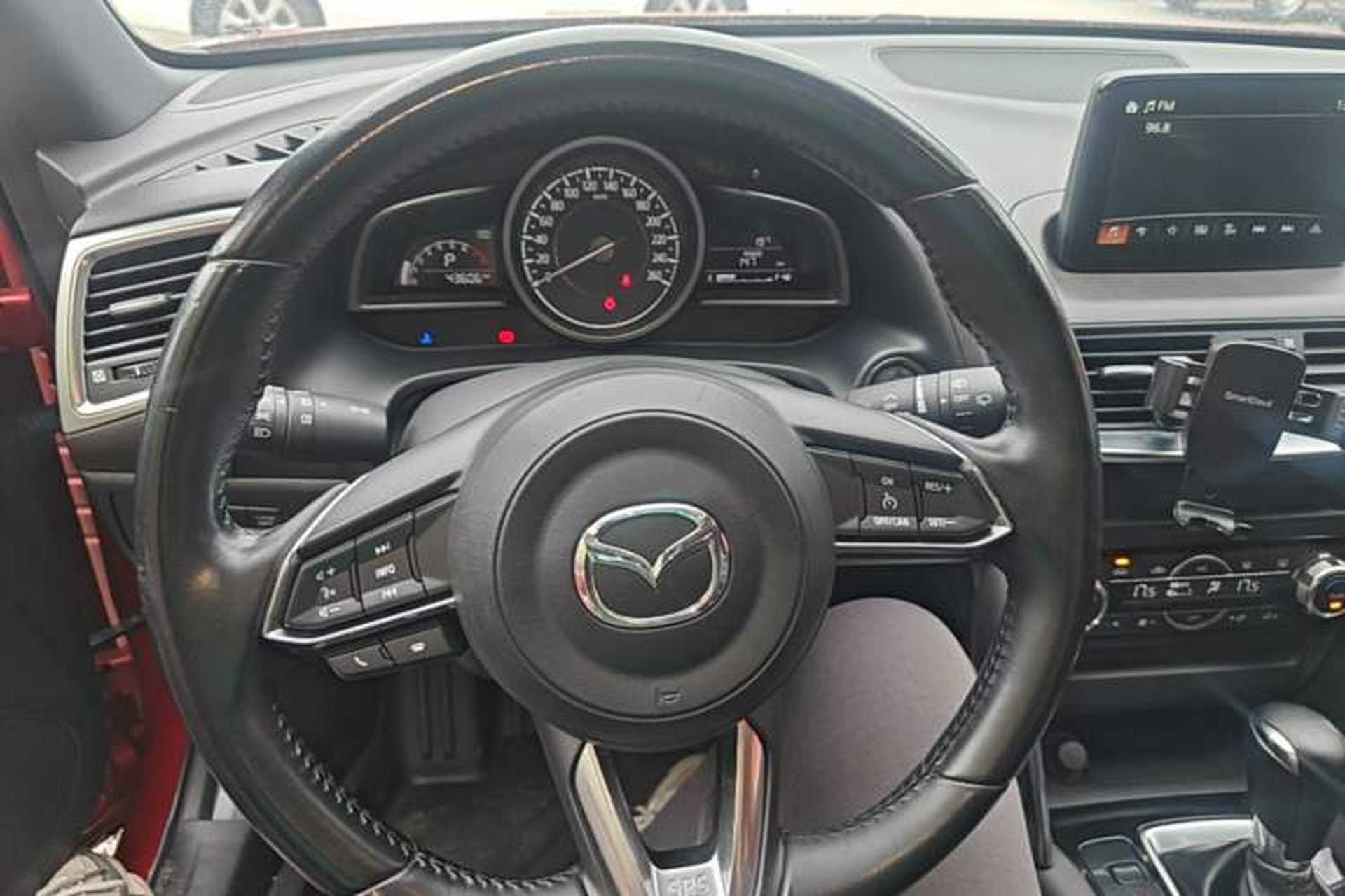 Used Mazda CX-4 2018 2.0L Automatic Two-Wheel Drive Blue Sky Premium Upgrade Version China V Standard Steering Wheel