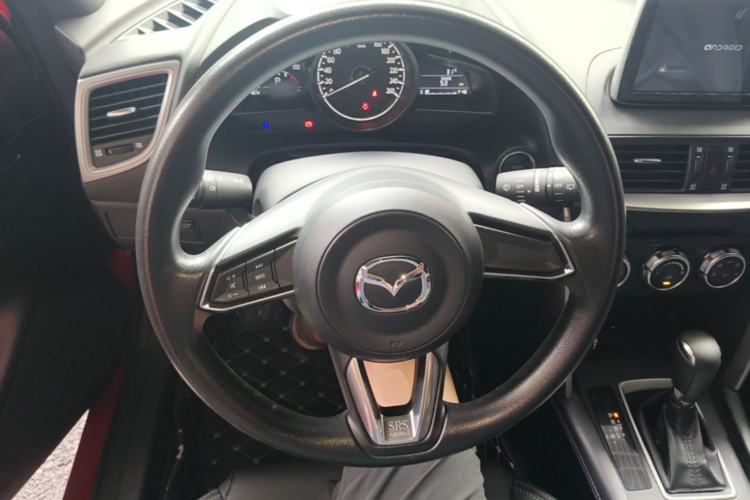 Used Mazda CX-4 2018 2.0L Automatic Two-Wheel Drive Blue Sky Dynamic Version China V Standard Steering Wheel