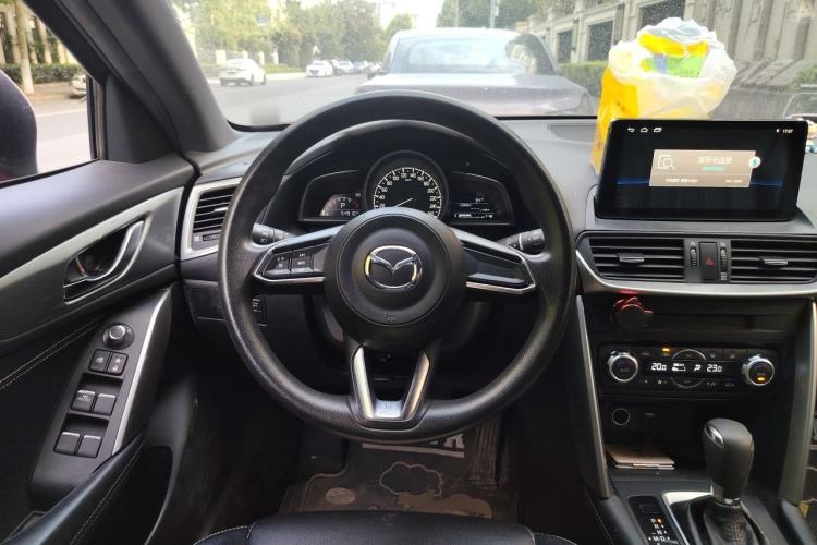 Used Mazda CX-4 2018 2.0L Automatic Two-Wheel Drive Blue Sky Dynamic Version China V Standard Steering Wheel