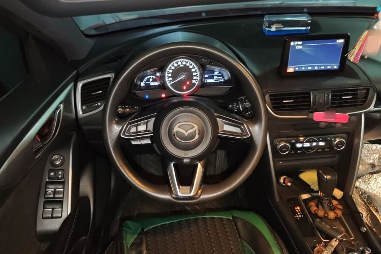 Used Mazda CX-4 2018 2.0L Automatic Two-Wheel Drive Blue Sky Exploration Version China V Standard Steering Wheel