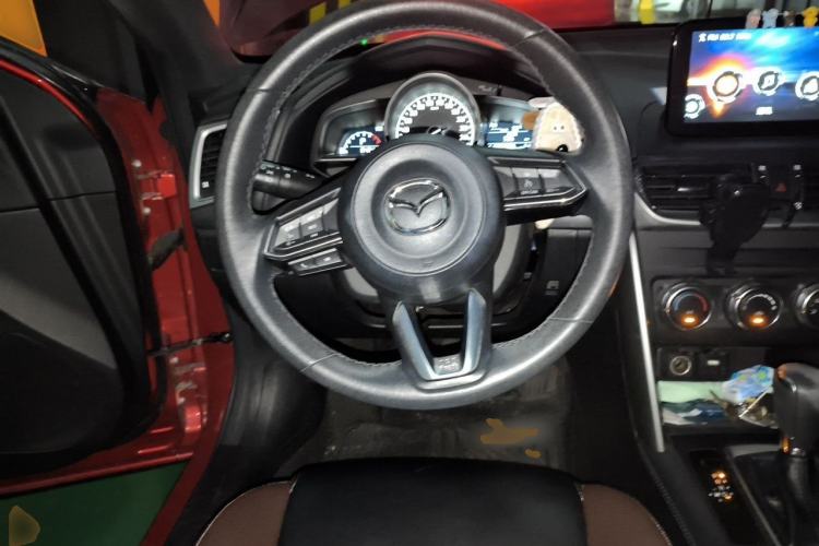 Used Mazda CX-4 2018 2.0L Automatic 2WD Blue Sky Exploration Edition China VI Standard Steering Wheel