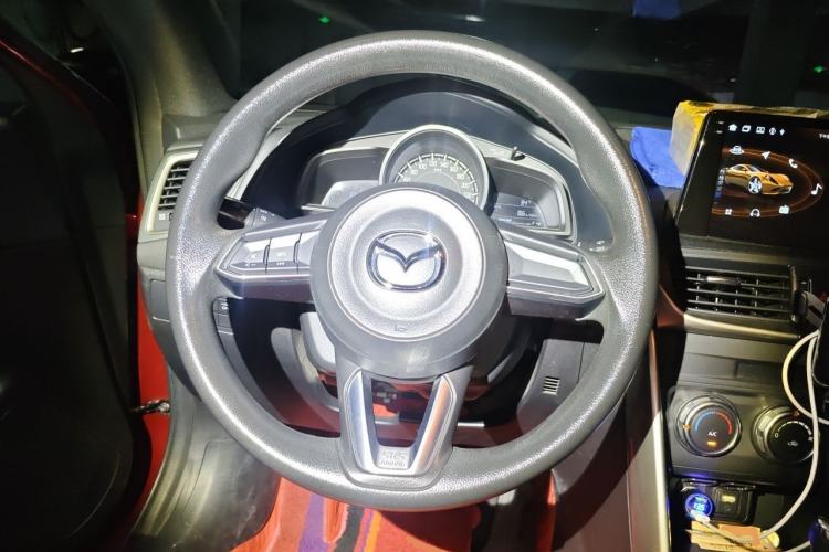 Used Mazda CX-4 2018 2.0L Automatic Two-Wheel Drive Blue Sky Dynamic Version China VI Standard Steering Wheel