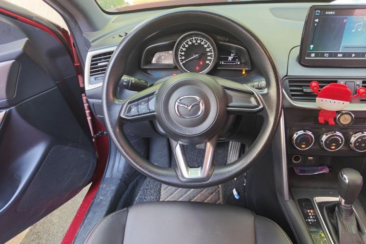 Used Mazda CX-4 2018 2.0L Automatic Two-Wheel Drive Blue Sky Dynamic Version China V Standard Steering Wheel