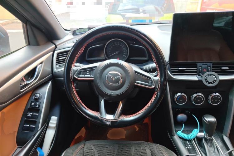 Used Mazda CX-4 2018 2.0L Automatic Two-Wheel Drive Blue Sky Dynamic Version China V Standard Steering Wheel