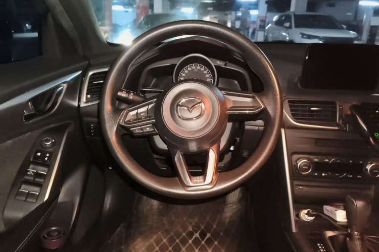 Used Mazda CX-4 2018 2.0L Automatic 2WD ZhiLing Tech Edition China V Standard Steering Wheel