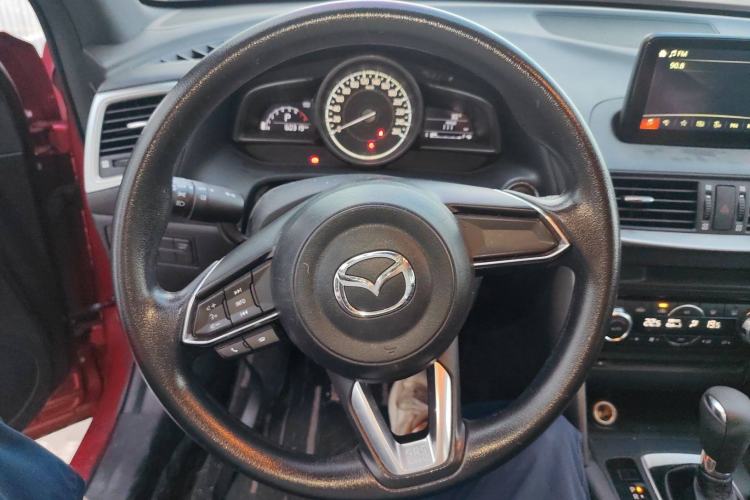 Used Mazda CX-4 2018 2.0L Automatic Two-Wheel Drive Blue Sky Exploration Version China V Standard Steering Wheel