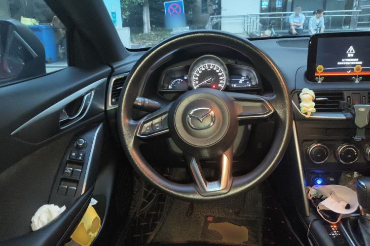 Used Mazda CX-4 2018 2.0L Automatic Two-Wheel Drive Blue Sky Dynamic Version China VI Standard Steering Wheel