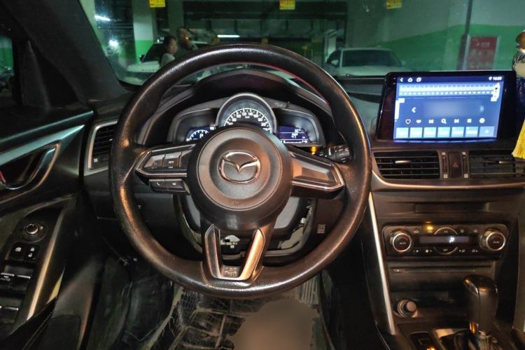 Used Mazda CX-4 2018 2.0L Automatic 2WD Blue Sky Exploration Edition China VI Standard Steering Wheel