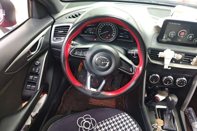 Used Mazda CX-4 2018 2.0L Automatic Two-Wheel Drive Blue Sky Dynamic Version China VI Standard Steering Wheel