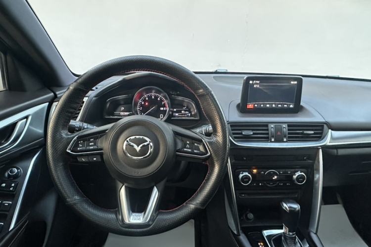 Used Mazda CX-4 2018 2.0L Automatic Two-Wheel Drive Blue Sky Leading Edition China V Standard Steering Wheel