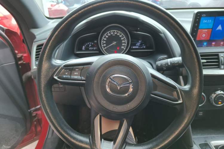 Used Mazda CX-4 2018 2.0L Automatic Two-Wheel Drive Blue Sky Dynamic Version China V Standard Steering Wheel