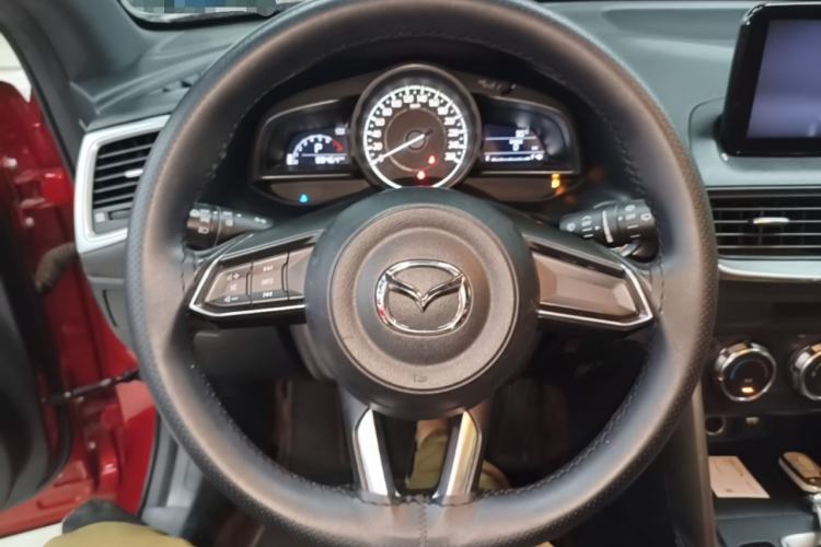Used Mazda CX-4 2018 2.0L Automatic Two-Wheel Drive Blue Sky Dynamic Version China VI Standard Steering Wheel