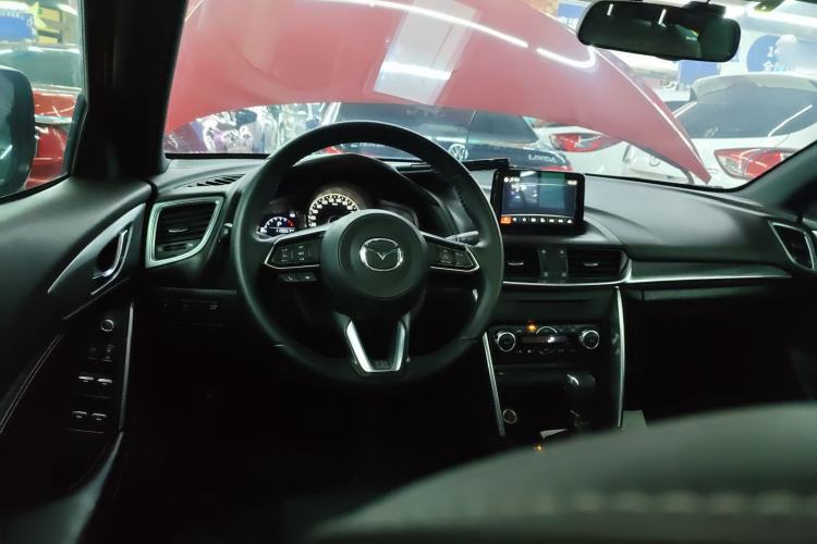 Used Mazda CX-4 2018 2.0L Automatic Two-Wheel Drive Blue Sky Premium Upgrade Version China V Standard Steering Wheel