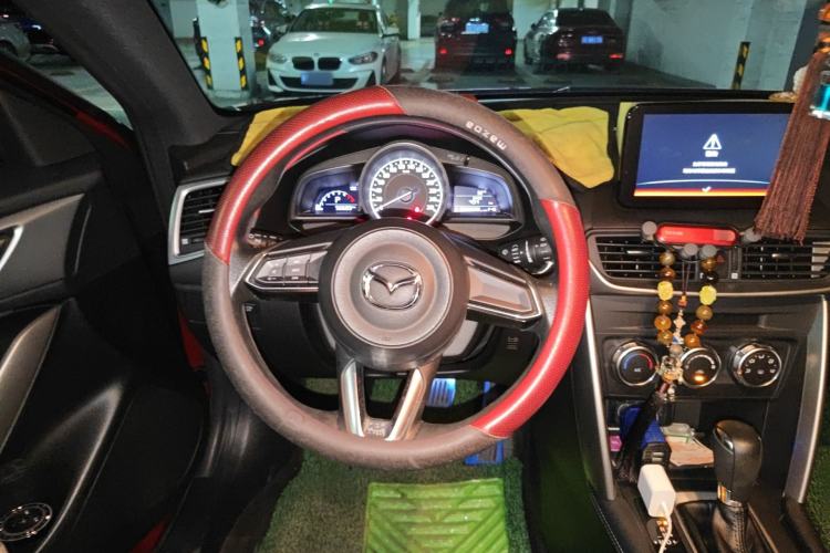 Used Mazda CX-4 2018 2.0L Automatic Two-Wheel Drive Blue Sky Dynamic Version China VI Standard Steering Wheel