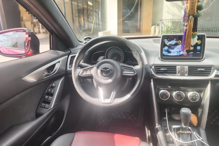 Used Mazda CX-4 2018 2.0L Automatic Two-Wheel Drive Blue Sky Dynamic Version China V Standard Steering Wheel