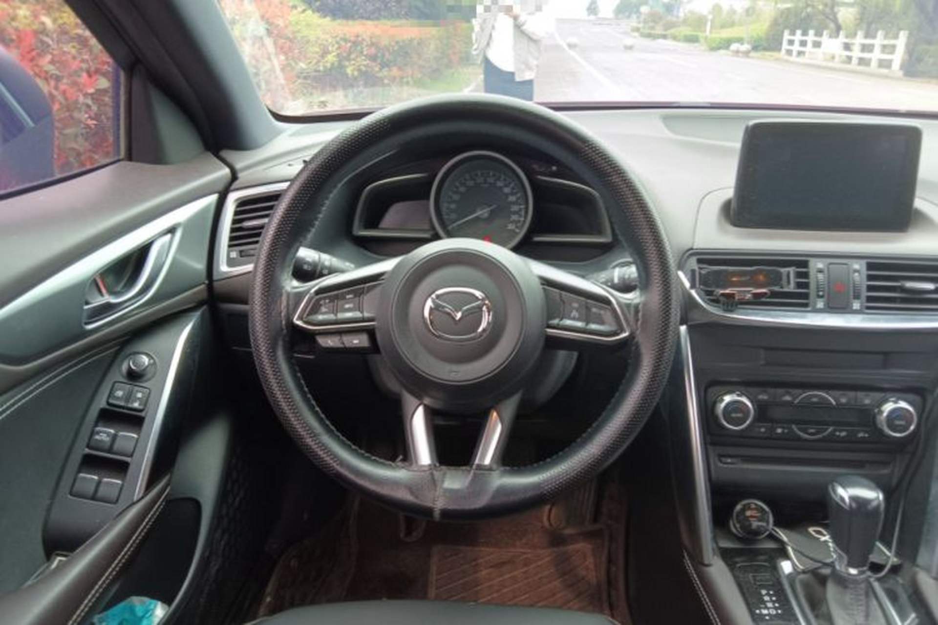 Used Mazda CX-4 2018 2.0L Automatic Two-Wheel Drive Blue Sky Luxury Edition Steering Wheel