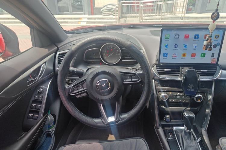 Used Mazda CX-4 2018 2.0L Automatic Two-Wheel Drive Blue Sky Leading Edition China V Standard Steering Wheel