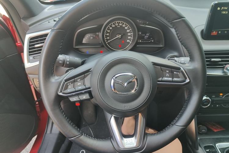 Used Mazda CX-4 2018 2.5L Automatic 4x4 Sky Blue Passion Tech Limited Edition Steering Wheel